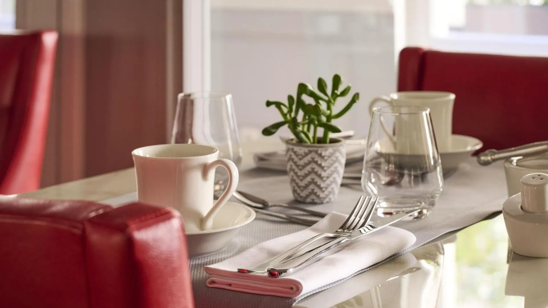 Fraser Suites Le Claridge Champs-Elysees Paris France