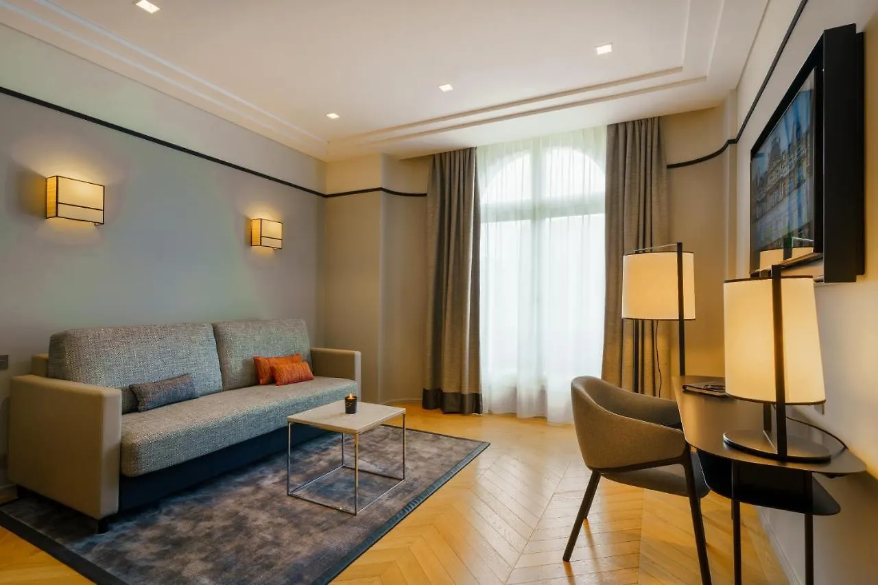Fraser Suites Le Claridge Champs-Elysees Paris Hotel