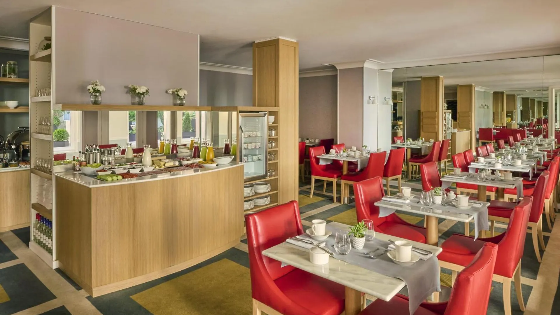 Fraser Suites Le Claridge Champs-Elysees Paris 5*,  France