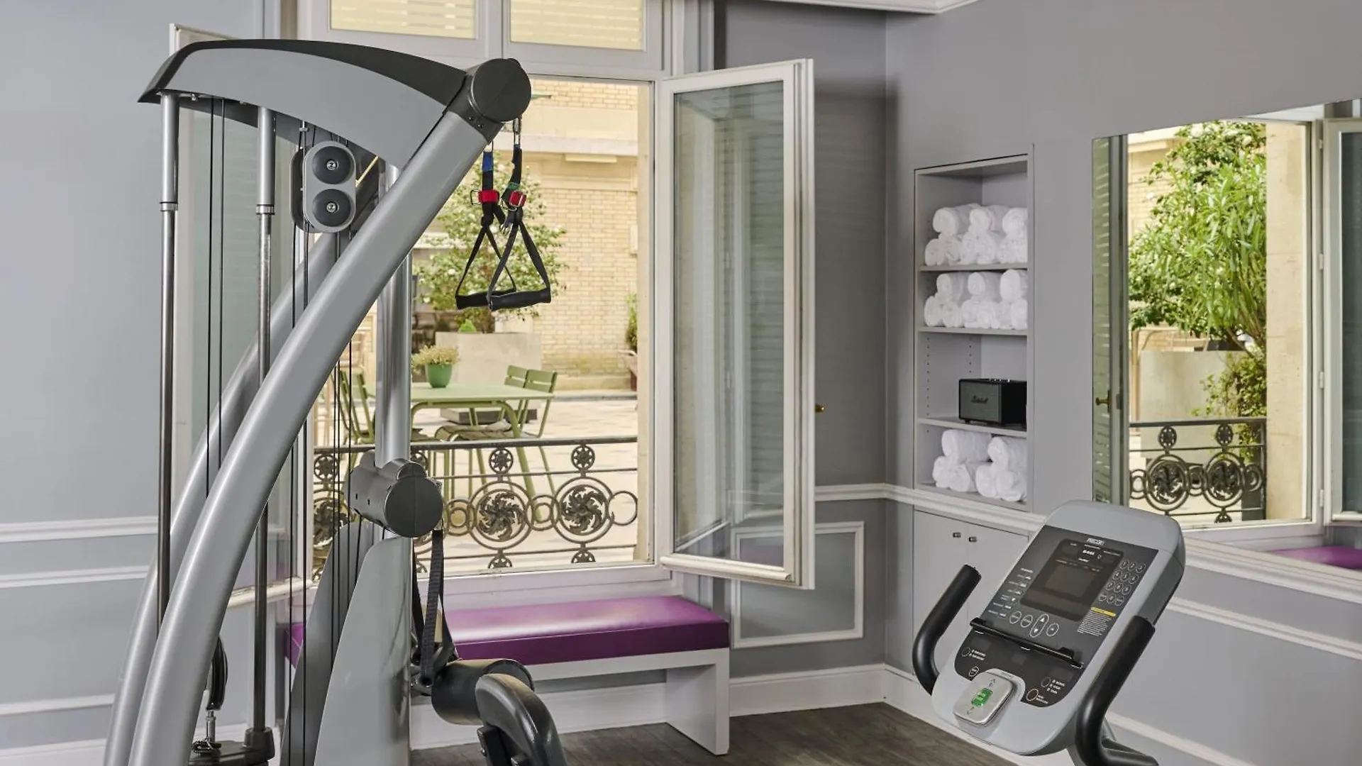 Fraser Suites Le Claridge Champs-Elysees Paris Hotel