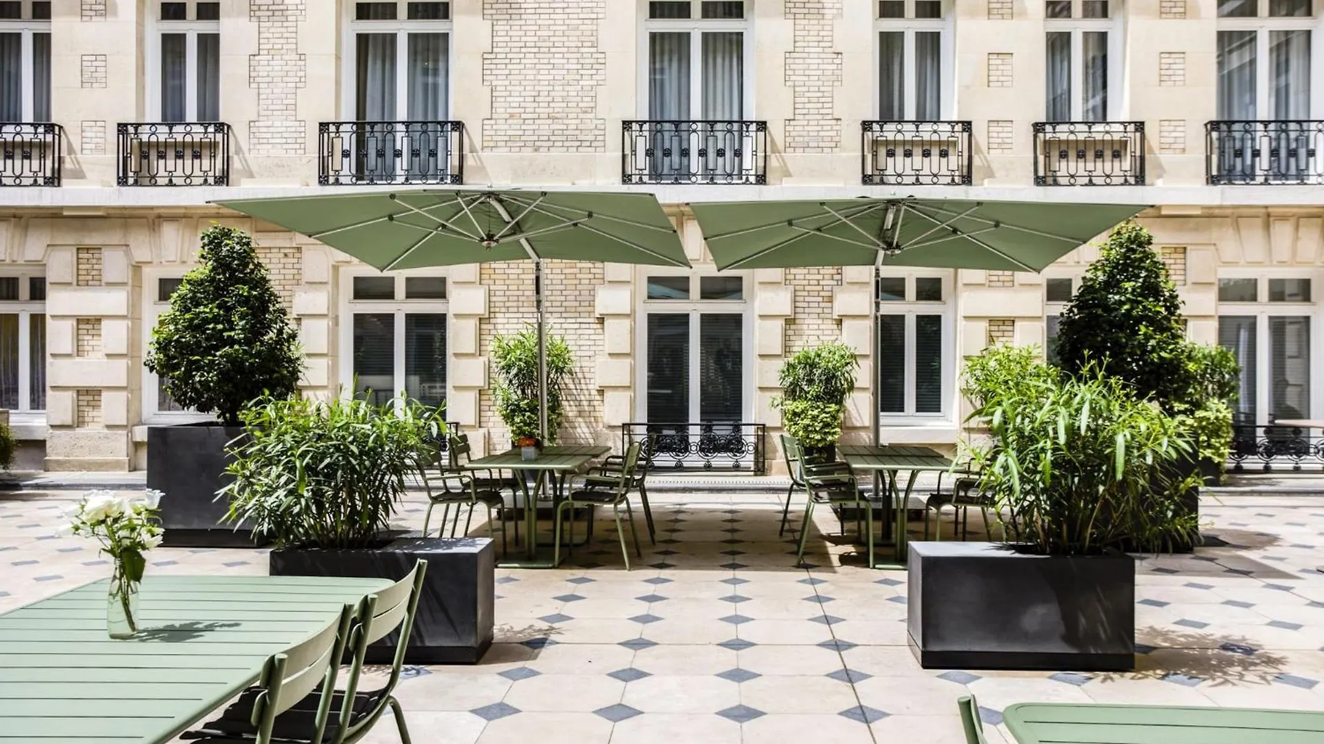 Fraser Suites Le Claridge Champs-Elysees Paris