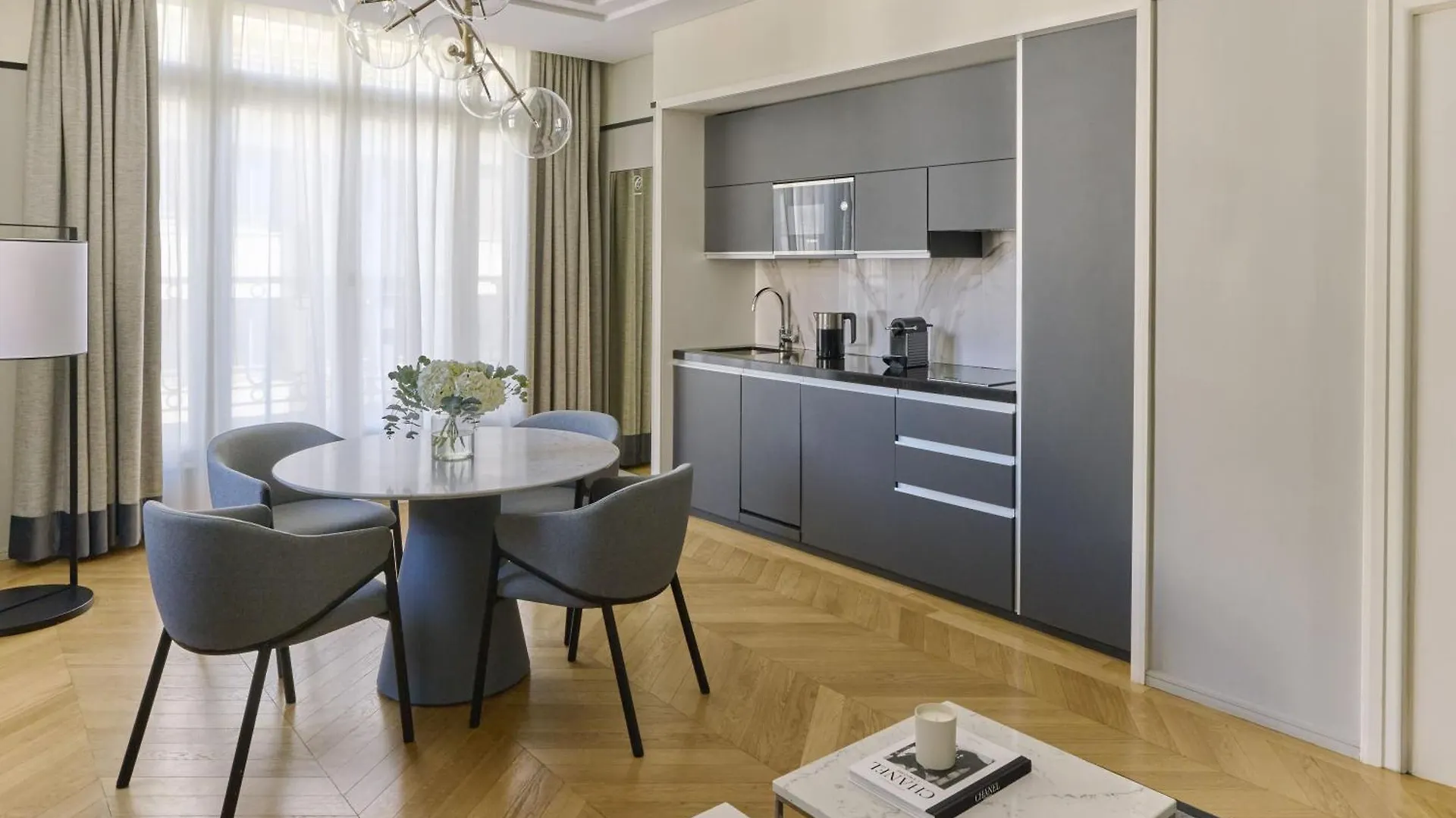 Fraser Suites Le Claridge Champs-Elysees Paris 5*,  France