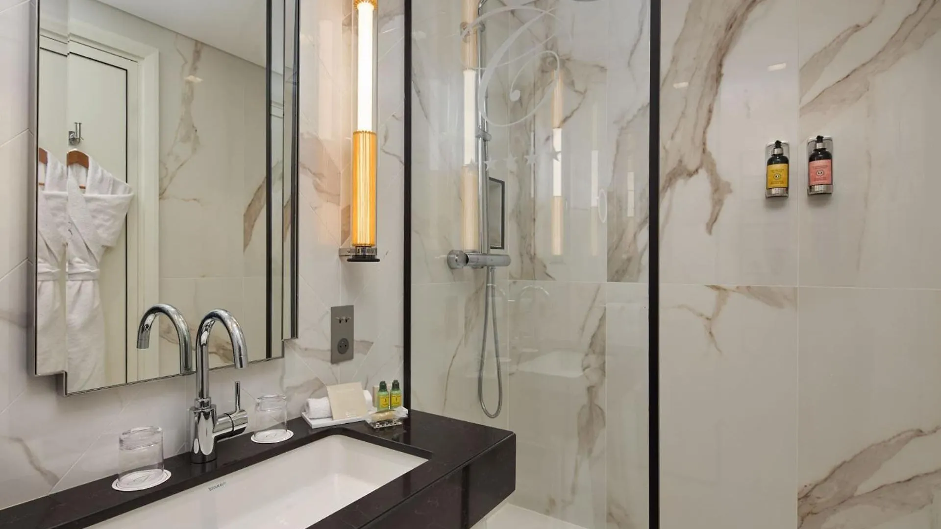 Fraser Suites Le Claridge Champs-Elysées París