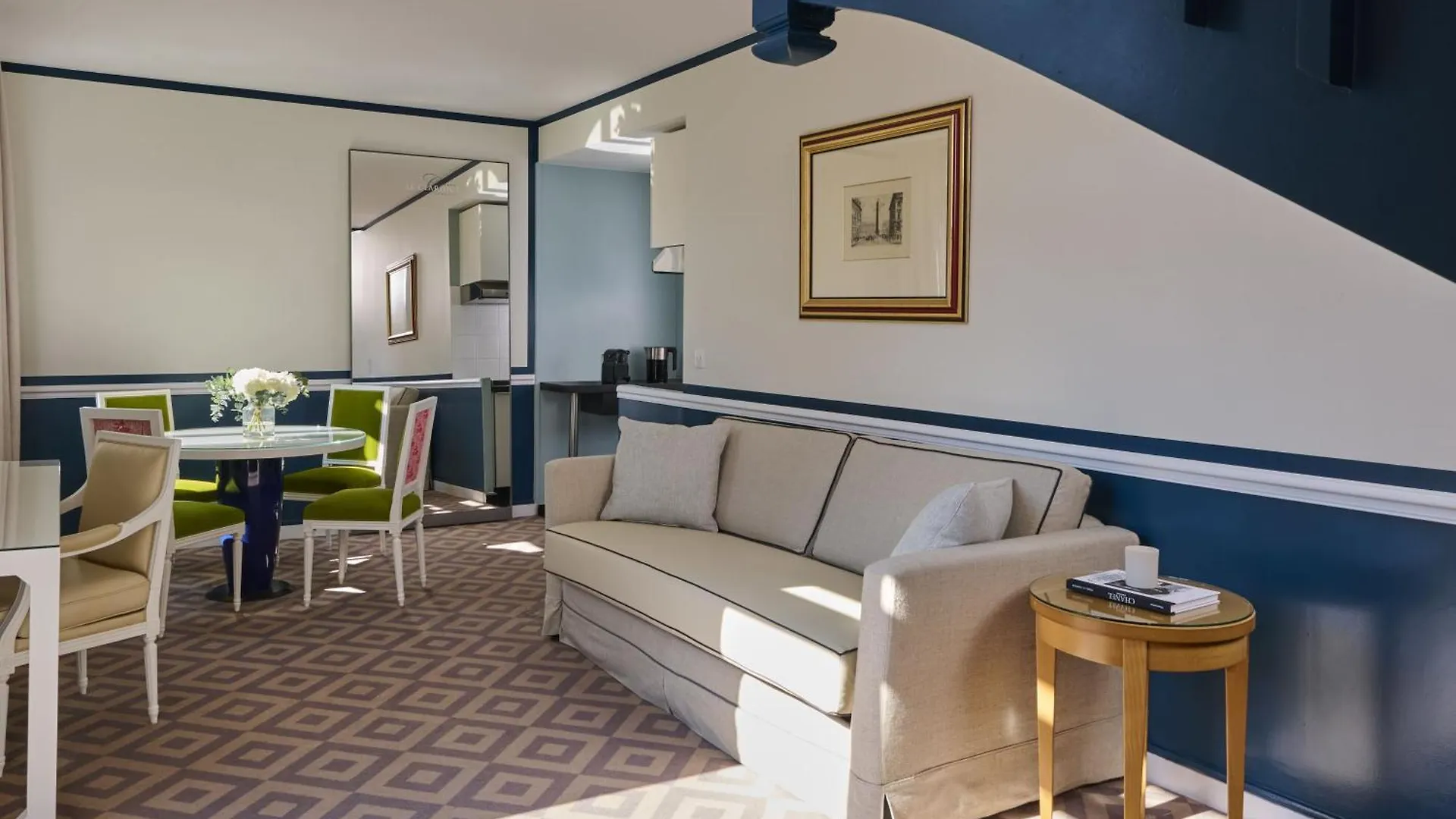 ***** Hotel Fraser Suites Le Claridge Champs-Elysees Paris France