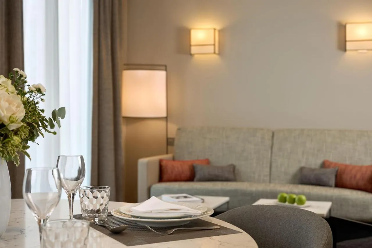 Fraser Suites Le Claridge Champs-Elysees Paris Fransa